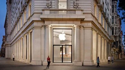Apple-Passeig-de-Gracia.jpeg