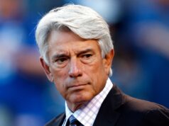 Ícone dos Blue Jays, Buck Martinez se aposenta