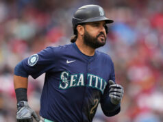 Relatório: Eugenio Suarez assina contrato de um ano e US$ 15 milhões com os Reds