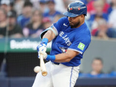 Blue Jays perdem Santander, Francis para cirurgia; Bieber perderá o início da temporada