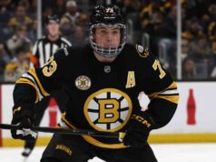 McAvoy, do Bruins, compartilha foto do rosto após cotovelo de Vilmanis, dos Panteras