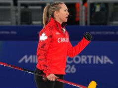 Conclusões do curling olímpico: a sequência de vitórias de Homan configura um jogo de vida ou morte
