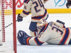 Jarry luta na rede enquanto Oilers são derrotados por Wild