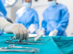 A última ‘pessoa’ que você deseja que faça sua cirurgia é um robô alucinante