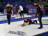 World Curling entra em ação depois que a Suécia acusa o Canadá de trapaça