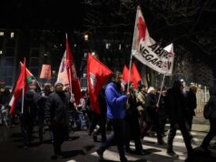 Protestos prevalecem em Milão antes da cerimônia de abertura das Olimpíadas