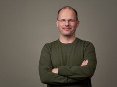 Ex-CEO do GitHub lança nova plataforma para desenvolvedores com enorme rodada inicial de US$ 60 milhões