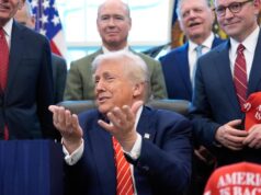 Trump assina projeto de lei para acabar com a paralisação parcial do governo, preparando o terreno para a próxima luta