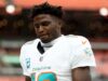 Relatório: Dolphins liberando large receiver Tyreek Hill