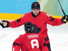 O maior gol da vida de Suzuki revive o Canadá na vitória sobre a Tcheca