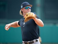 Blue Jays reivindicam isenção de Ben Cowles dos Cubs e colocam Bowden Francis em IL