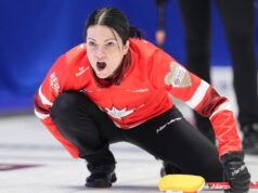 Kerri Einarson enfrentará Kaitlyn Lawes na closing do Manitoba Scotties