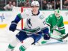 Filip Chytil, do Canucks, lesionado contra Mammoth