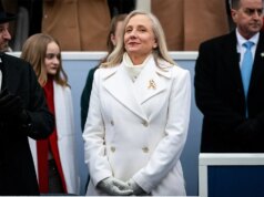 Os democratas promovem a ‘tomada de poder inconstitucional’ que pode virar cadeiras do Partido Republicano e mais manchetes