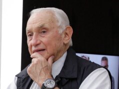 Les Wexner, antigo benfeitor de Epstein, diz ao Congresso que estava "enganado"