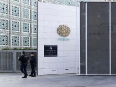 Polícia de Paris invade Instituto do Mundo Árabe em conexão com investigação de Epstein