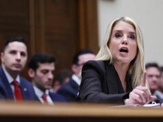 Como Pam Bondi e os democratas transformaram uma audiência em histeria, bem na frente das vítimas de Jeffrey Epstein