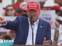 Da Venezuela à repressão à imigração, o Projeto 2025 forneceu o roteiro de Trump