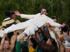 ‘Segurança da bola no ponto’: o mundo dos esportes reage ao present do intervalo do Unhealthy Bunny