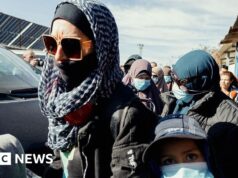 Austrália proíbe cidadão que tenta retornar de campo do EI na Síria