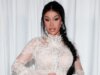 Cardi B culpa o governo pela queda do present em Las Vegas após insultar o DHS on-line