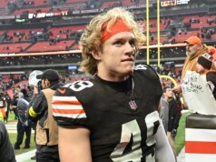 O linebacker dos Browns, Carson Schwesinger, vence o prêmio de Estreante Defensivo do Ano da NFL