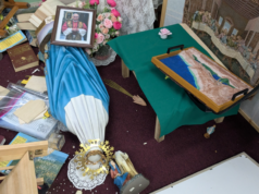 DOJ abre investigação de direitos civis após escola católica na Califórnia ser invadida e vandalizada