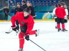 Por que o Canadá está prestes a se apaixonar por Macklin Celebrini nas Olimpíadas