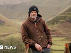Artista Andy Goldsworthy sobre a coleta de lápides: este é meu melhor trabalho até agora