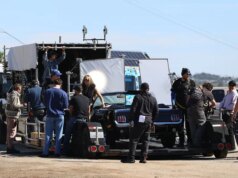 Miley Cyrus flagrada filmando ‘Especial do 20º aniversário de Hannah Montana’ em Malibu