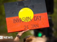 Homem acusado de terrorismo por ataque contra aborígenes australianos em protesto