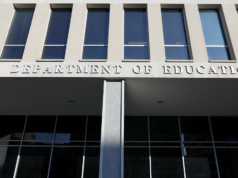 Departamento de Educação retirará critérios baseados em raça em subsídios federais
