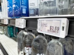 Democratas querem proibir preços de vigilância em grandes supermercados