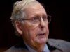Mitch McConnell hospitalizado com sintomas semelhantes aos da gripe