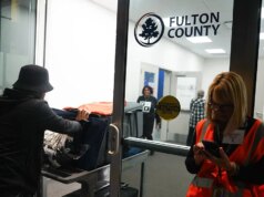 Patel dobra a aposta no ataque ao centro eleitoral do FBI, diz que Trump ligou diretamente para os agentes para agradecê-los pela operação