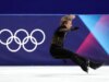 Ilia Malinin perde medalha olímpica após queda no patim livre e termina em 8º