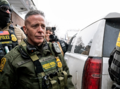 ‘Não apoio o ICE’: recusa de posto de gasolina acende debate sobre negação de serviço a agentes federais