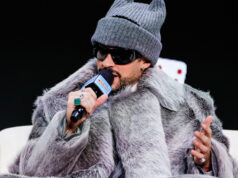 Unhealthy Bunny queimando a bandeira dos EUA se espalha antes do present do intervalo do Tremendous Bowl