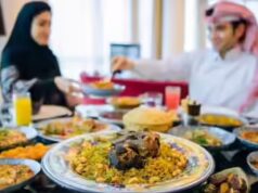 Multa de 1.000 KD e 6 meses de prisão por organizar reuniões do Ramadã 2026? Kuwait encerra boato viral