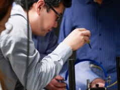 Como os computadores movidos a luz podem ajudar no problema energético da IA