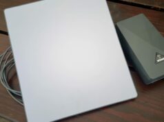 Quer Starlink Mini fora da rede? Este banco de potência manteve o meu on-line por horas