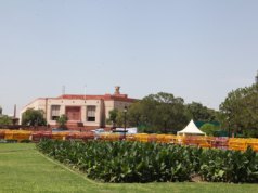 Índia ordena que plataformas de mídia social eliminem deepfakes mais rapidamente