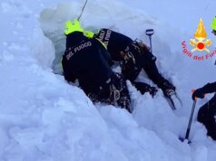 Onda recorde de mortes em montanhas abala a Itália enquanto avalanches atingem