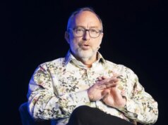 Um despreocupado Jimmy Wales chama a Grokipedia de uma ‘imitação de desenho animado’ da Wikipedia