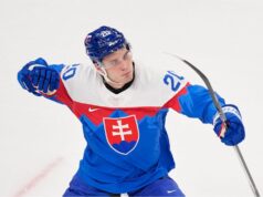 Slafkovsky faz a Eslováquia vencer a Finlândia e abrir o torneio olímpico de hóquei masculino
