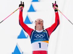 A estrela norueguesa do cross-country Klaebo conquista a sexta medalha de ouro recorde nos Jogos Olímpicos de Inverno