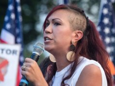 O PTA do rico distrito escolar de Maryland treina os pais sobre como interromper as operações de fiscalização do ICE