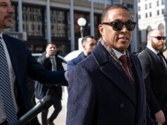Don Lemon formalmente indiciado, se declara inocente das acusações decorrentes do ataque viral à igreja em Minnesota