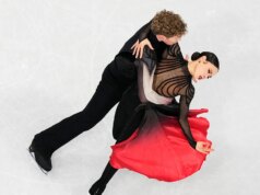 Patinadora artística olímpica dos EUA pede que os juízes sejam examinados depois que decisão polêmica lhe deu prata