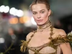 Margot usa pulseira com cabelo de Emily Bronte – PICS